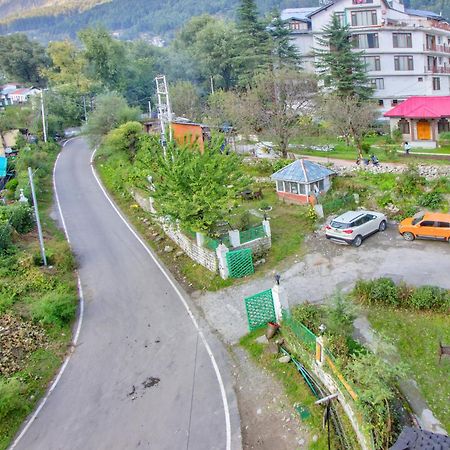 White Mountain Hotel Manali  Exterior photo