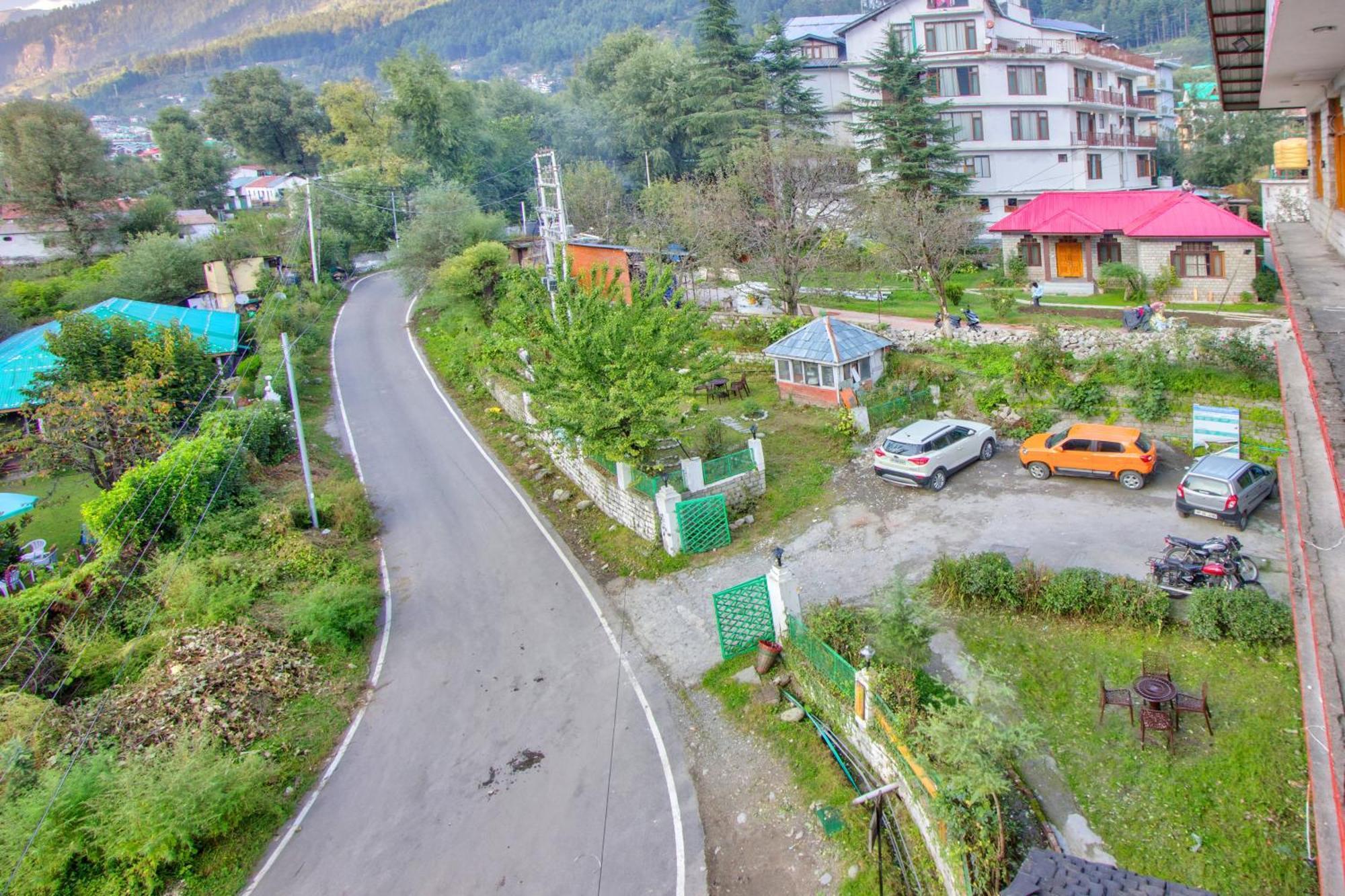 White Mountain Hotel Manali  Exterior photo